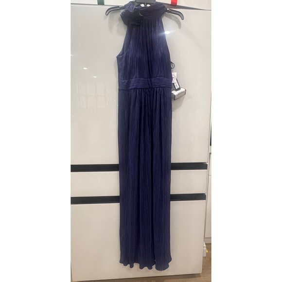 Betsy & Adam Navy Blue Pleated Halter Gown With Floral Neck Detail Size 6 - Picture 4 of 8